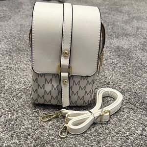 Elegant Cream and Gray Women's Bag
